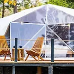 Sutjeska Glamping Domes 豪华帐篷 耶蒂斯特