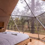 Sutjeska Glamping Domes 豪华帐篷 耶蒂斯特