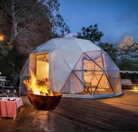 Campo de lujo Sutjeska Glamping Domes *