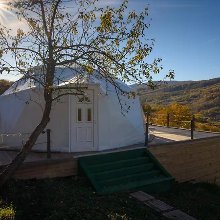Sutjeska Glamping Domes Campo de lujo Tjentiste