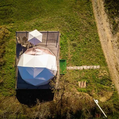Sutjeska Glamping Domes * Tjentiste