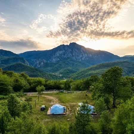 Sutjeska Glamping Domes * Tjentiste